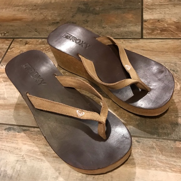 roxy platform flip flops